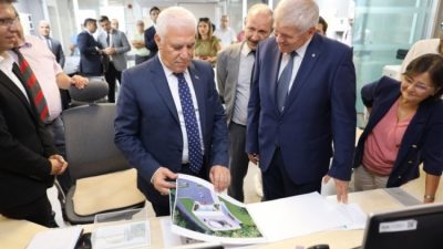 Büyükşehir Belediye Başkanı Mustafa Bozbey, BUSKİ'ye bağlı faaliyet gösteren Veri