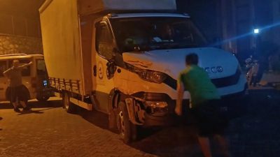 Bursa'nın Orhangazi ilçesinde meydana gelen trafik kazasında  kontrolden çıkan