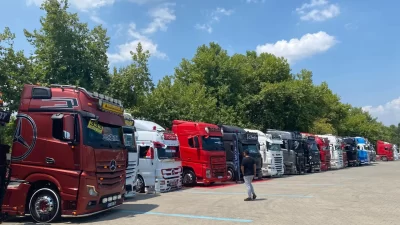Geçtiğimiz yıllarda yapılmaya başlanan ve Türkiye'nin dört bir yanından tırların