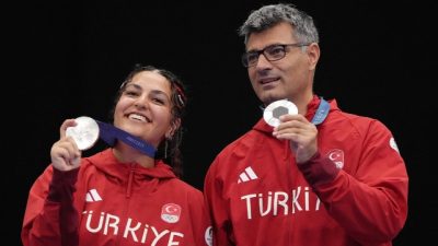 Paris Olimpiyat Oyunları'nda Şevval İlayda Tarhan ve Yusuf Dikeç'ten oluşan