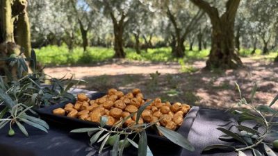 İstanbul'da zeytin ticareti ile uğraşan iş adamı Levent Usluer, Gemlik