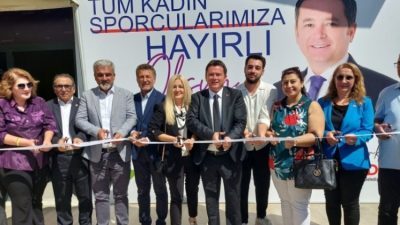 Osmangazi Belediyesi tarafından Yenibağlar Kadın Spor ve Yaşam Merkezi'nin açılış