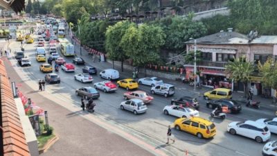 30 Ağustos Zafer Bayramı'nın ruhunu yaşatmaya devam edilen Bursa'da vatandaşlar