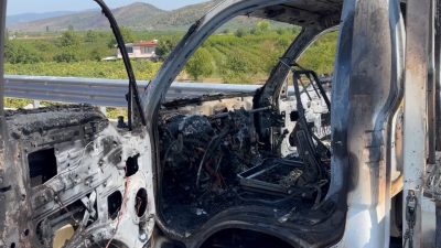 Bursa'nın İznik ilçesinde meydana gelen olayda seyir halinde ki bir