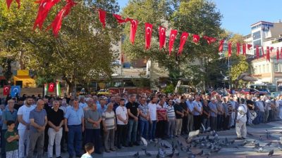 İran'da önceki gün  uğradığı saldırı sonucunda hayatını kaybeden Hamas'ın siyasi