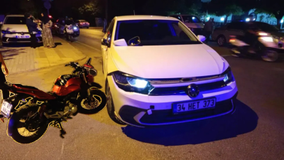Bursa’nın Orhangazi ilçesinde meydana gelen trafik kazasında bir otomobil dönüş