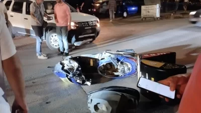 Bursa'nın Orhangazi ilçesinde yan yoldan ana yola çıkan otomobil ile
