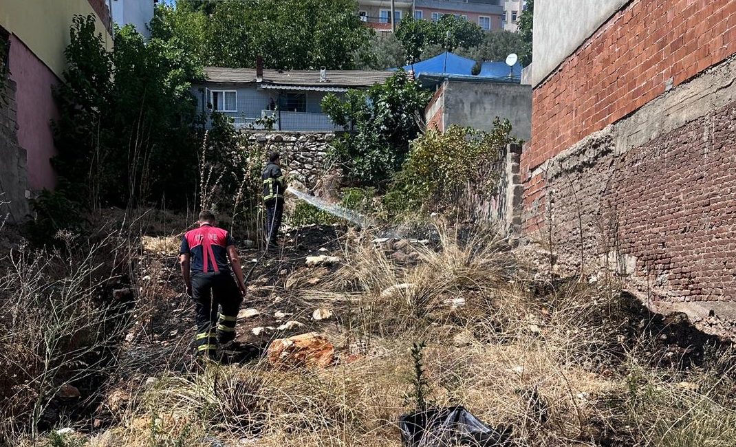 Bursa’nın Orhangazi ilçesinde evlerin