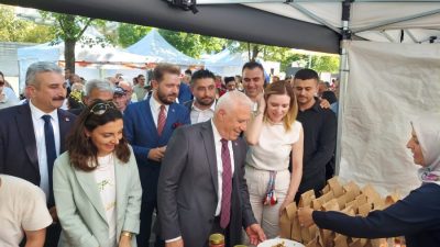 Bursa Büyükşehir Belediyesi'nin kentin tescilli lezzetlerini dünyaya tanıtmak amacıyla düzenlediği