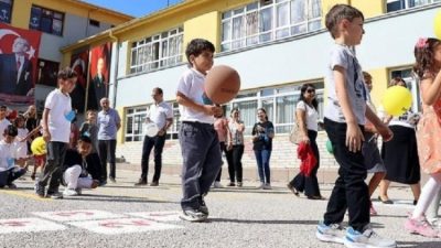 Okullarda uyum programı yarın başlıyor. İlkokul 1. sınıflar ve okul