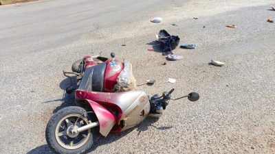 Bursa'nın Orhangazi ilçesinde meydana gelen trafik kazasında, kavşak içinde motosiklet