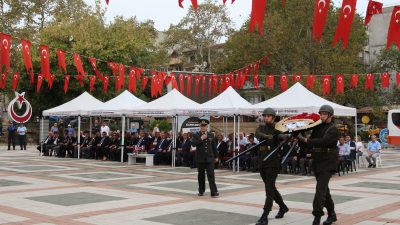 Bursa'nın Orhangazi ilçesinin düşman işgalinden kurtuluşunun 102. yıldönümü nedeniyle programlar