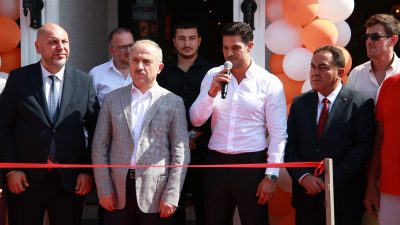 Türkiye'de çok sayıda şubesi bulunan gloria jean's ortaklarından ve aynı 