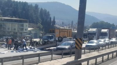 Bursa'da Gemlik - Orhangazi yolu üzerinde meydana gelen trafik kazasında