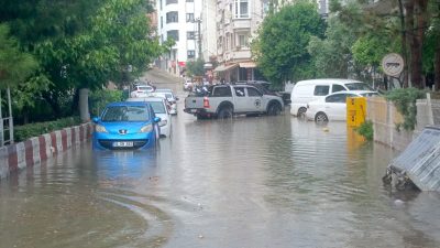 Meteoroloji tarafından Marmara Bölgesi için yapılan sağanak yağış uyarısı sonrasında
