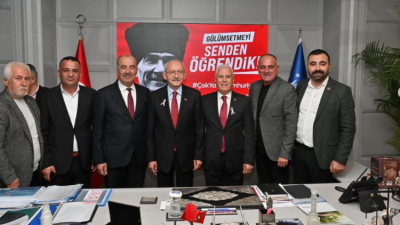 Cumhuriyet Halk Partisi eski Genel Başkanı Kemal Kılıçdaroğlu, Bursa Büyükşehir