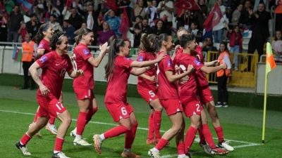 A Milli Kadın Futbol Takımı ile Ukrayna karşılaşması heyecanla bekleniyor.