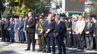 29 Ekim Cumhuriyet Bayramı kutlamaları kapsamında Bursa'nın Orhangazi ilçesinde protokolün