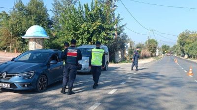 Bursa'nın Orhangazi ilçesinde Jandarma Komutanlığı tarafından vatandaşların huzur ve güveninin