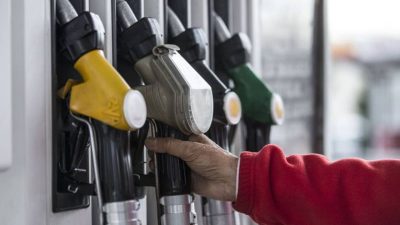 Döviz kuru ve petrol fiyatlarındaki hareketlilik ile vergilere yapılan zamlar
