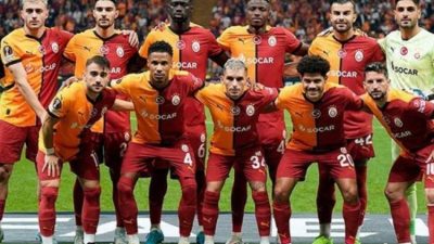 Mauro Icardi'nin sakatlığı sonrası taktik olarak değişikliğe gitmeye hazırlanan Galatasaray'a