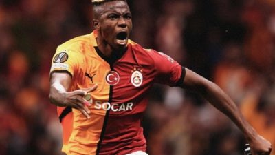 Yaz transfer döneminde Avrupa devlerinin peşinden koştuğu Victor Osimhen yaşanan