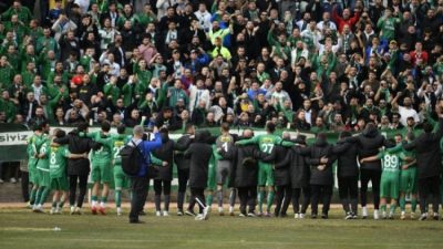 Bursaspor, Nesine 3. Lig 1. Grup'ta 11.hafta maçında bugün kendi