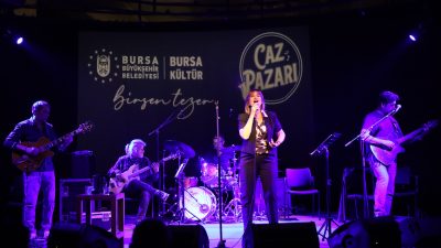 Bursa Büyükşehir Belediyesi tarafından düzenlenen ‘Can Pazarı’ konserlerinin son konuğu,