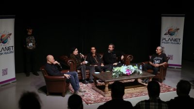 Pentagram, Planet Müzik Kulübü organizasyonluğunda hayranlarıyla söyleşide buluştu. Podyum Sanat