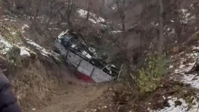 Bursa'nın İznik ilçesinde meydana gelen trafik kazasında sürücüsünün direksiyon hakimiyetini