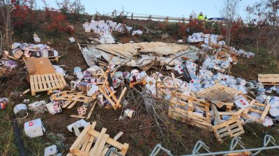 Gebze - Orhangazi - İzmir otobanı Orhangazi yakınlarında meydana gelen