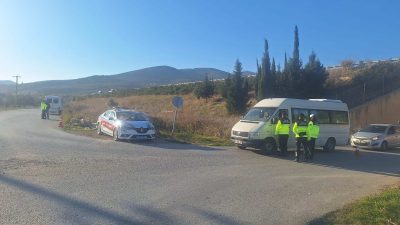 Orhangazi Jandarma komutanlığına bağlı trafik tim komutanlığı ekipleri kırsal bölgelerde