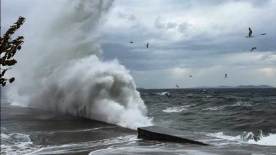 Bursa Valiliği, Meteoroloji'ye dayandırdığı bilgiye göre yarın ilk saatlerde Marmara