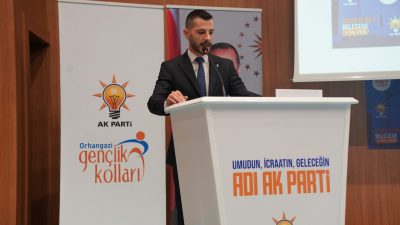 Bursa'nın Orhangazi ilçesinde dün akşam yapılan 7. olağan gençlik kolları