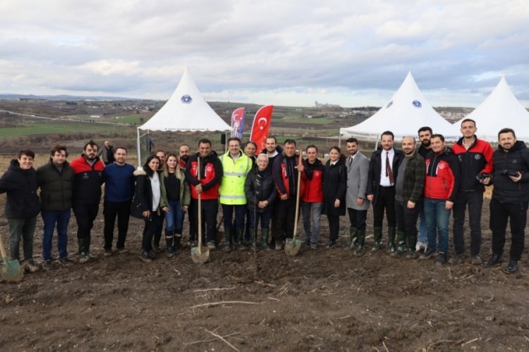 Bursa Büyükşehir Belediyesi tarafından şehit öğretmen Şenay Aybüke Yalçın adına