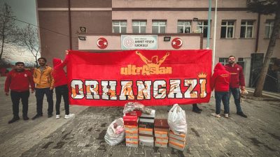 Bursa'nın Orhangazi ilçesinde, Galatasaray’ın  taraftar grubu Ultraslan Orhangazi üyeleri her
