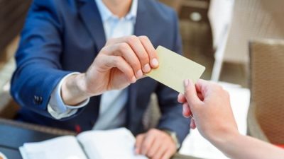 Resmi Gazete'de yayımlanan karara göre işyerinde veya müştemilatında yemek verilmeyen