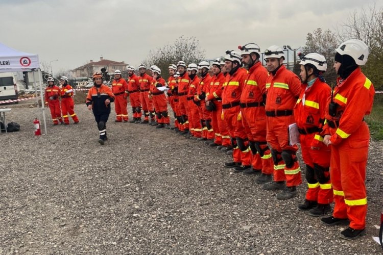 
Bölgenin önemli arama kurtarma ekiplerinden biri olan Bursa MAG-DER (Bursa