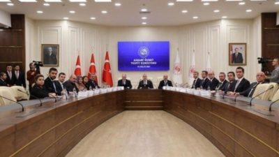 Yaklaşık 7 milyon çalışanı ilgilendiren asgari ücret görüşmelerinde ikinci toplantı