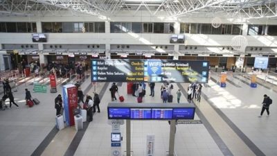 Yurt dışına çıkış harcının pulla ödenmesi 1 Ocak itibarıyla sona