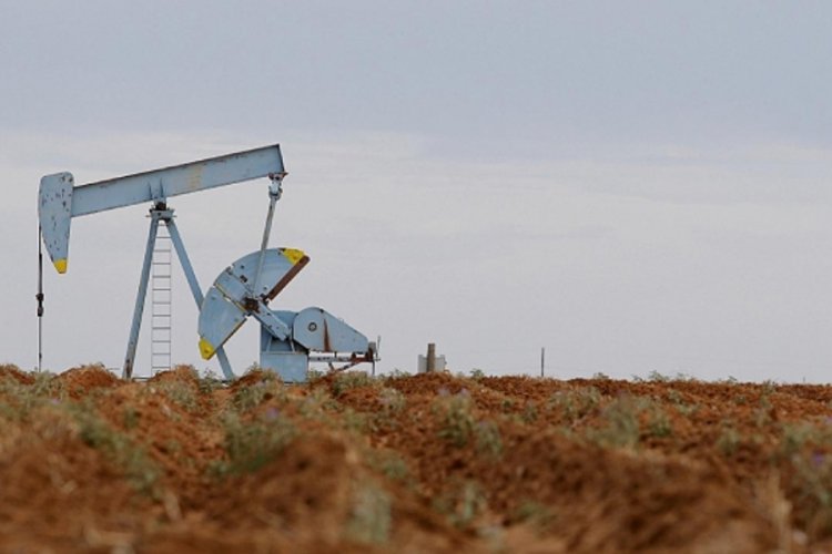 Brent petrolün varili, uluslararası piyasalarda 72,75 ​​​dolardan işlem görüyor.