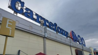 Bursa'da 23 yıldır faaliyet gösteren CarrefourSa Bursa Alışveriş Merkezi (AVM)