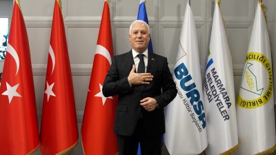  Bursa Büyükşehir Belediye Başkanı Mustafa Bozbey, BURSKOOP aracılığıyla mesleki ve
