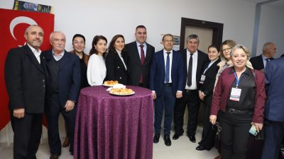  BAL-GÖÇ ve YTB öncülüğünde düzenlenen Göçün Etkileri Sempozyumu’nda konuşan Bursa