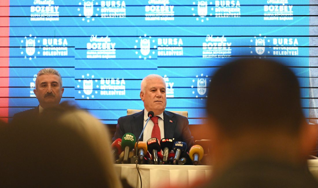  Bursa Büyükşehir Belediye Başkanı Mustafa Bozbey, 9 aylık görev süresi