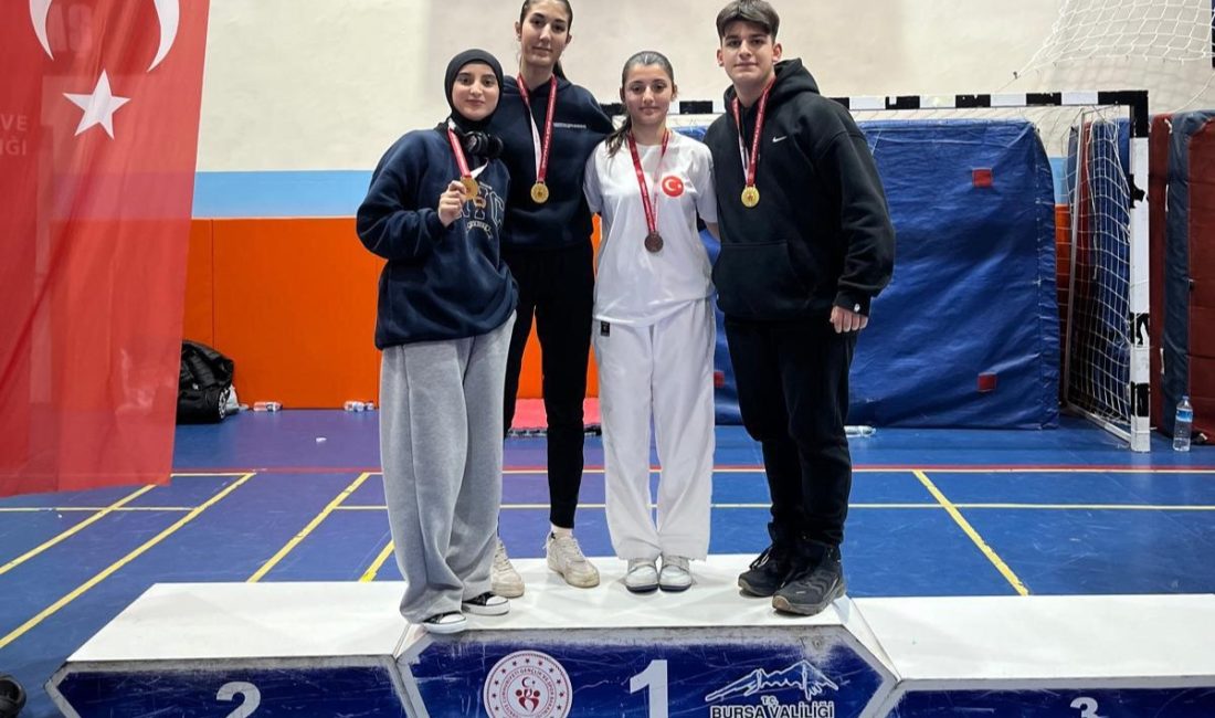Bursa’nın Kestel İlçesinde düzenlenen şampiyonada okul sporları Karate müsabakalarında Mesleki