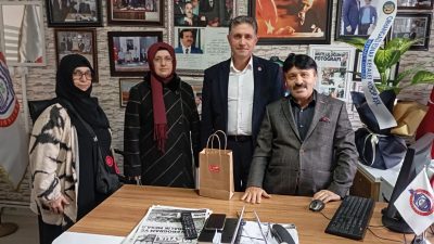 Bursa'nın Orhangazi ilçesinde Saadet Partisi ilçe yönetimi, kadın kolları ile