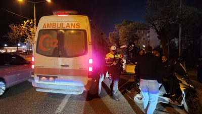 Bursa'nın Orhangazi ilçesinde meydana gelen trafik kazasında, ana yol üzerinde 