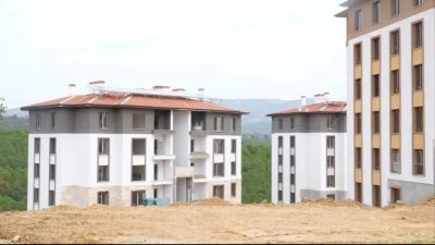 Bursa’nın Orhangazi ilçesinde yapımı devam eden 166 konutluk yeni TOKİ