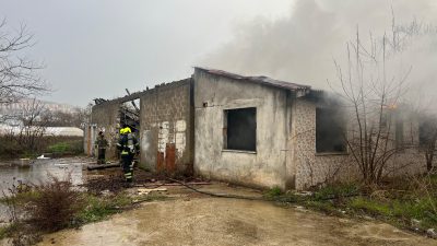 Bursa'nın Orhangazi ilçesinde meydana gelen olayda, kullanılmayan bir fabrika içindeki